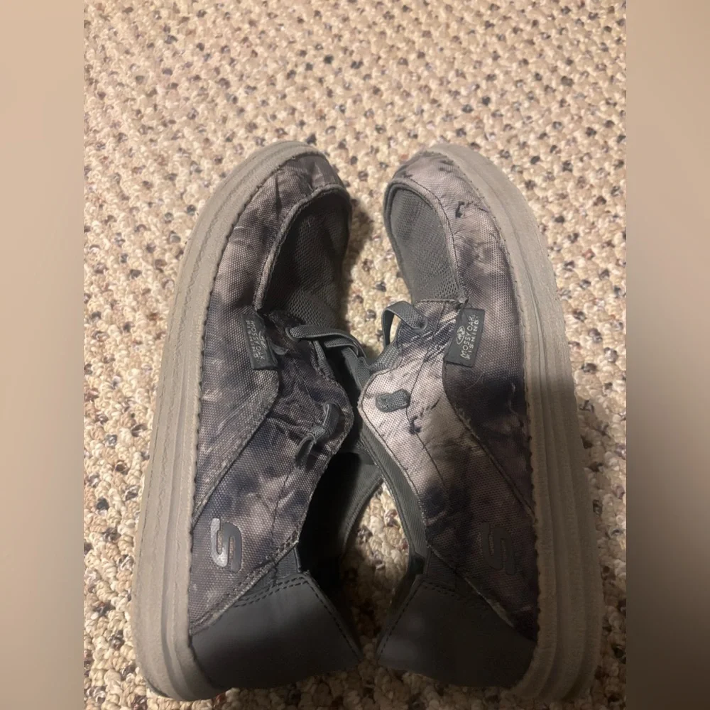 5/$25 Camouflage Sketchers Slip-On Shoes‎